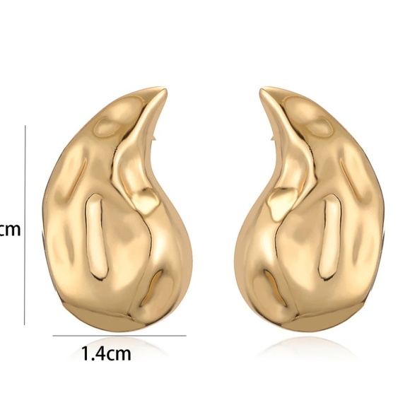 *NEW* Stainless Steel Hammered Teardrop Earrings (SILVER) - Picture 4 of 6